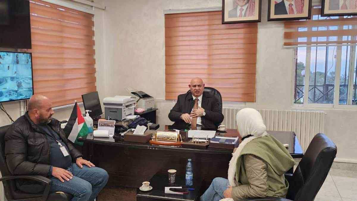 خريسات يشيد بجهود 