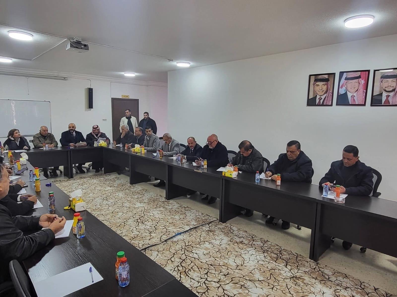 مجلس محافظة مادبا يستعرض إنجاز موازنة 2025 ويحدد أولويات موازنه2026