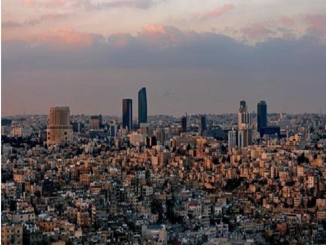 طقس بارد وفرصة لتساقط الأمطار