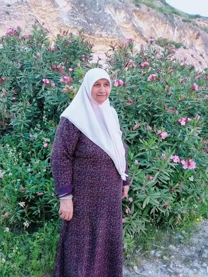 أمينة توفيق البشتاوي…في ذمة الله