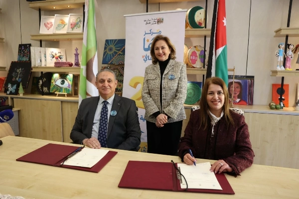 برعاية الأميرة عالية الطباع: اتفاقية بين وزارة البيئة وزها الثقافي لدعم “العجلات الخضراء”