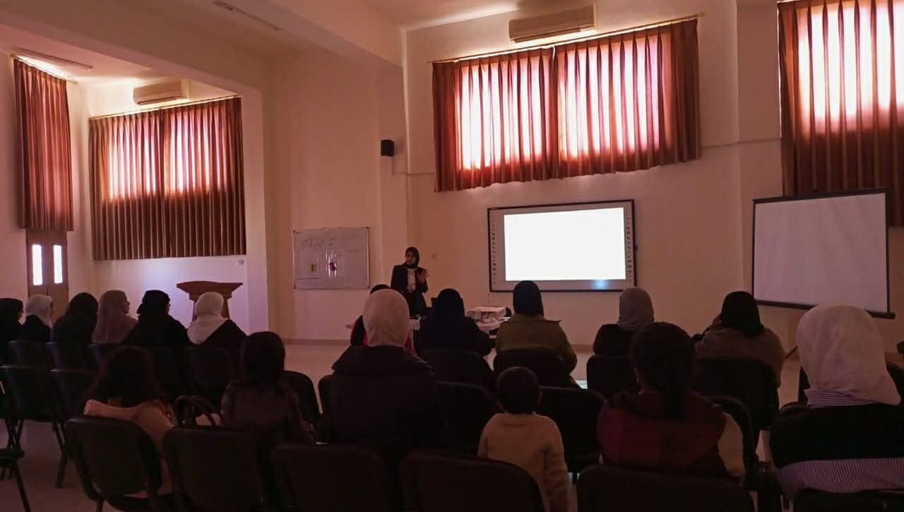 مركز شباب ام الرصاص ينظم لقاءً تعريفيًا بحزمة البرامج التدريبية لوزارة الشباب