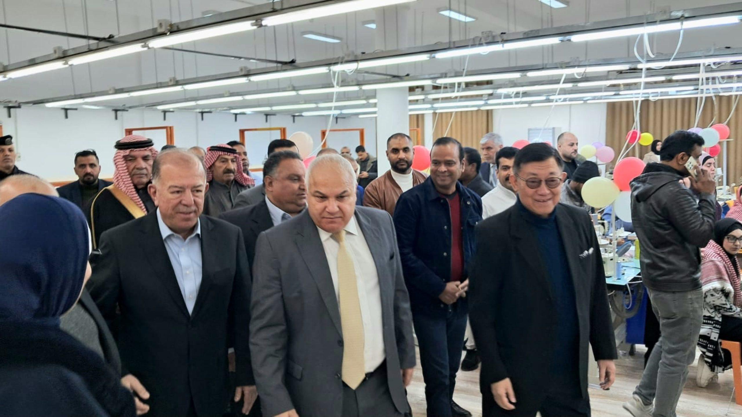 وزير العمل يفتتح فرعا إنتاجيا في بلعما بالمفرق لتشغيل 150 أردنيا