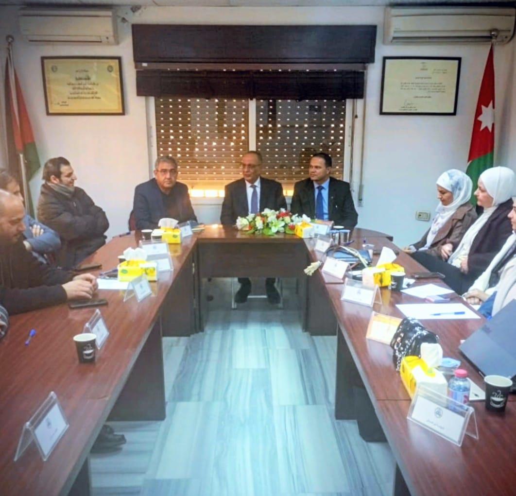 المعاقبه يفتتح دورة تقييم الأثر البيئي في جمعية البيئة. 