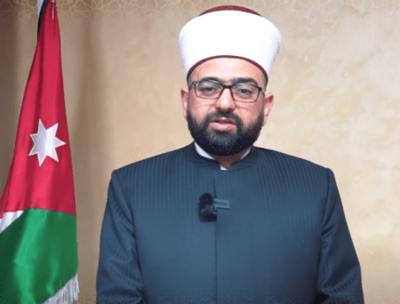 مفتي المملكة يوضح معايير الإفتاء لإثبات هلال رمضان