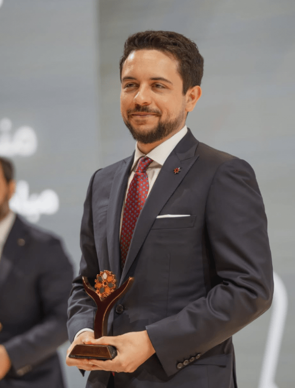 ولي العهد: مبارك لفريق الشرطة الخاصة تمثيلهم المشرف للأردن