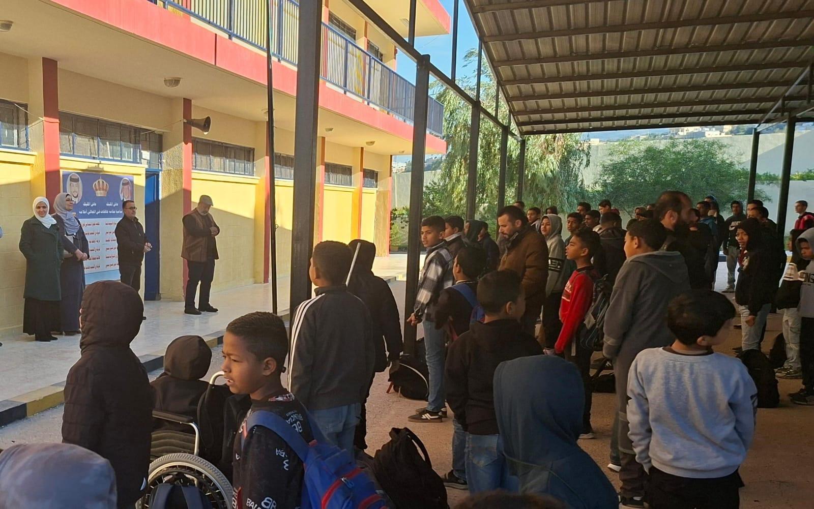 فريحات تتفقد العملية التعليمية في مدارس منطقة العدسية