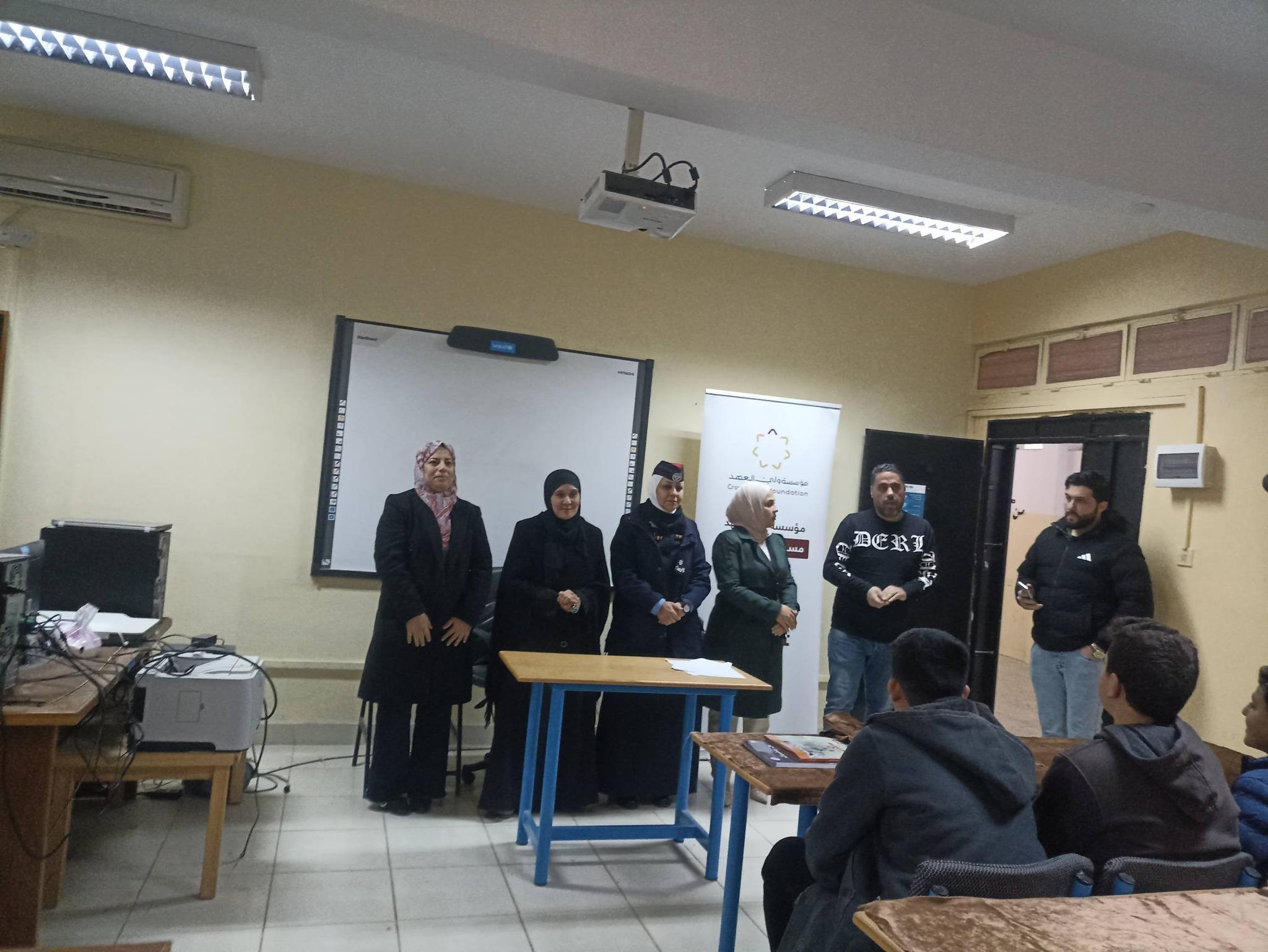 جلسة توعوية بعنوان مخاطر الإلقاء العشوائي للنفايات على البيئة في مدرسة عنجرة الثانوية الشاملة للبنين