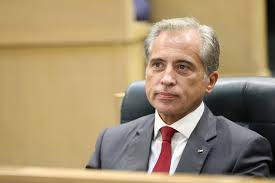 حسان: الحياة يجب أن تستمر بطبيعتها في الأردن .. ومخزوننا آمن