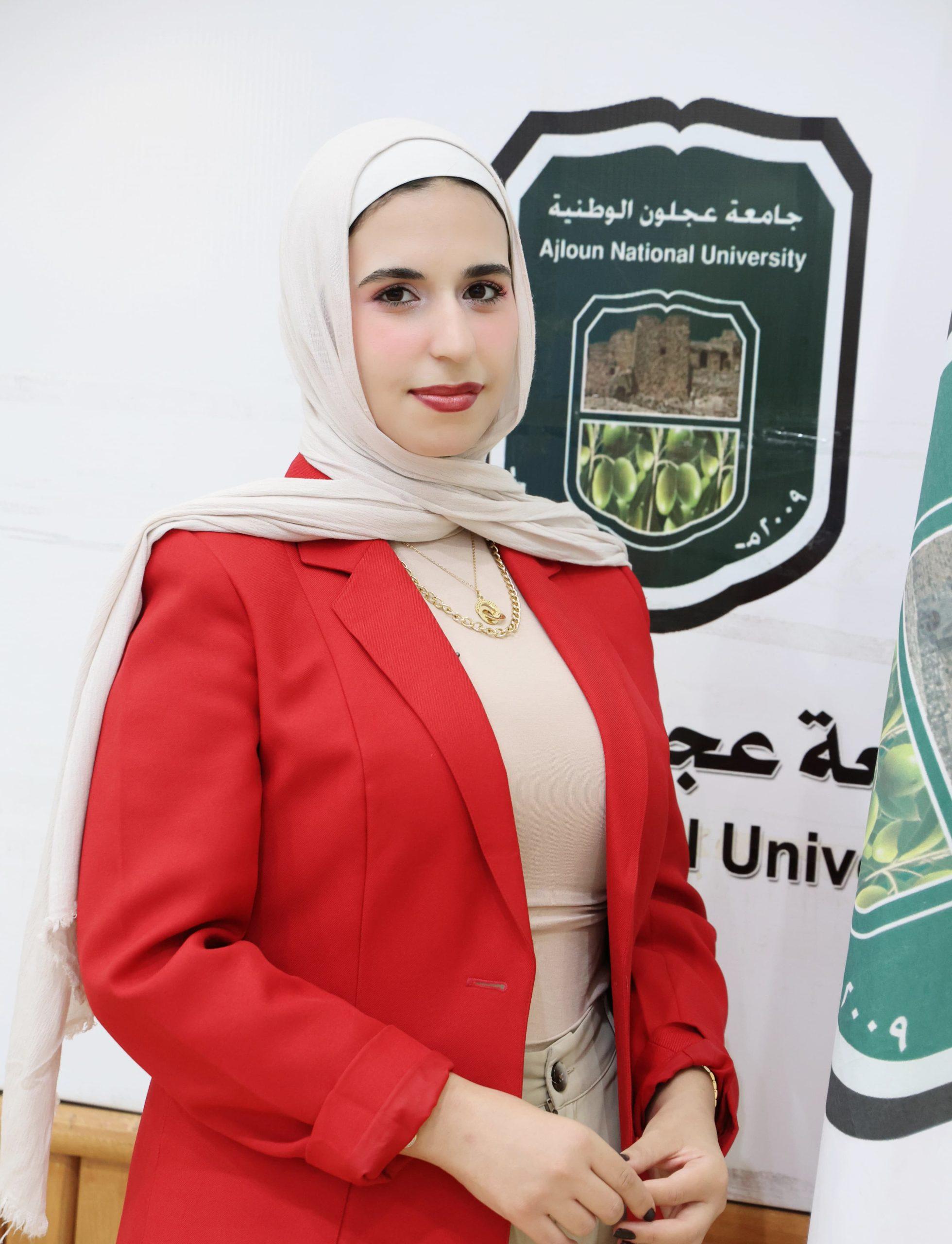 رزان المومني مديرة تنفيذية لإذاعة هوا إنجاز في يوم المرأة العالمي