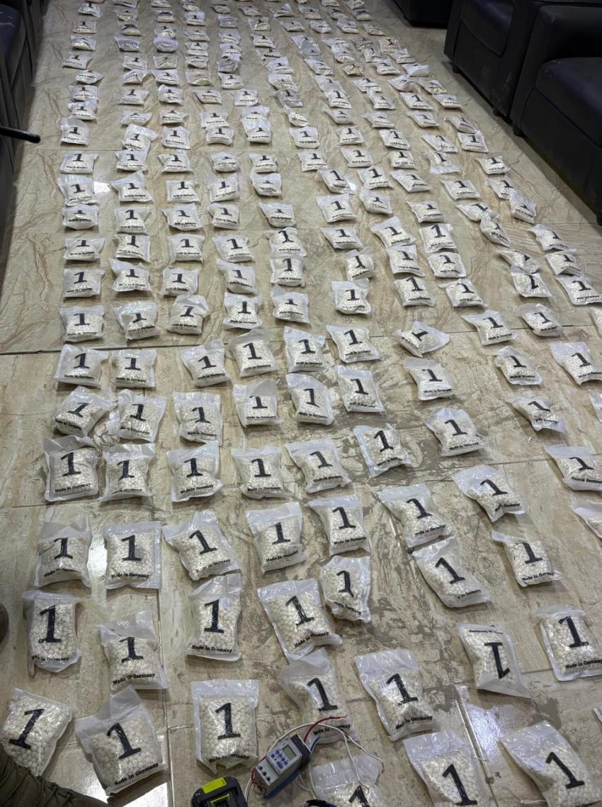 الجيش يحبط 4 محاولات تهريب مخدرات بواسطة بالونات موجهة