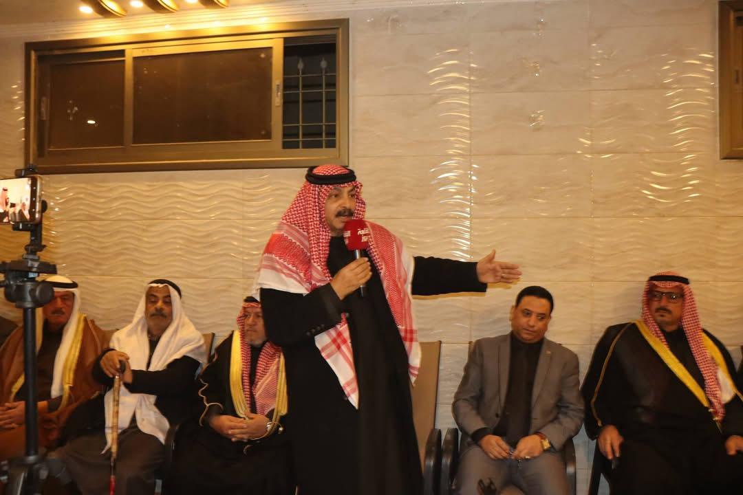 الشيخ كريشان بجاهة كبيرة يأخذ عطوة باعتراف بين عشيرة القيسي والجعفري.