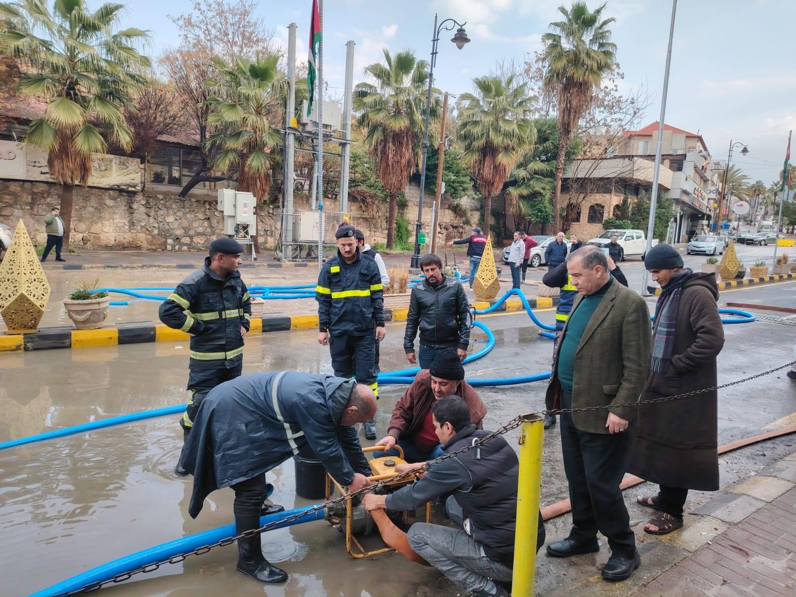 بلدية جرش تنفذ خطة شاملة للعيد لضبط الأسواق وتعزيز الانسيابية المرورية