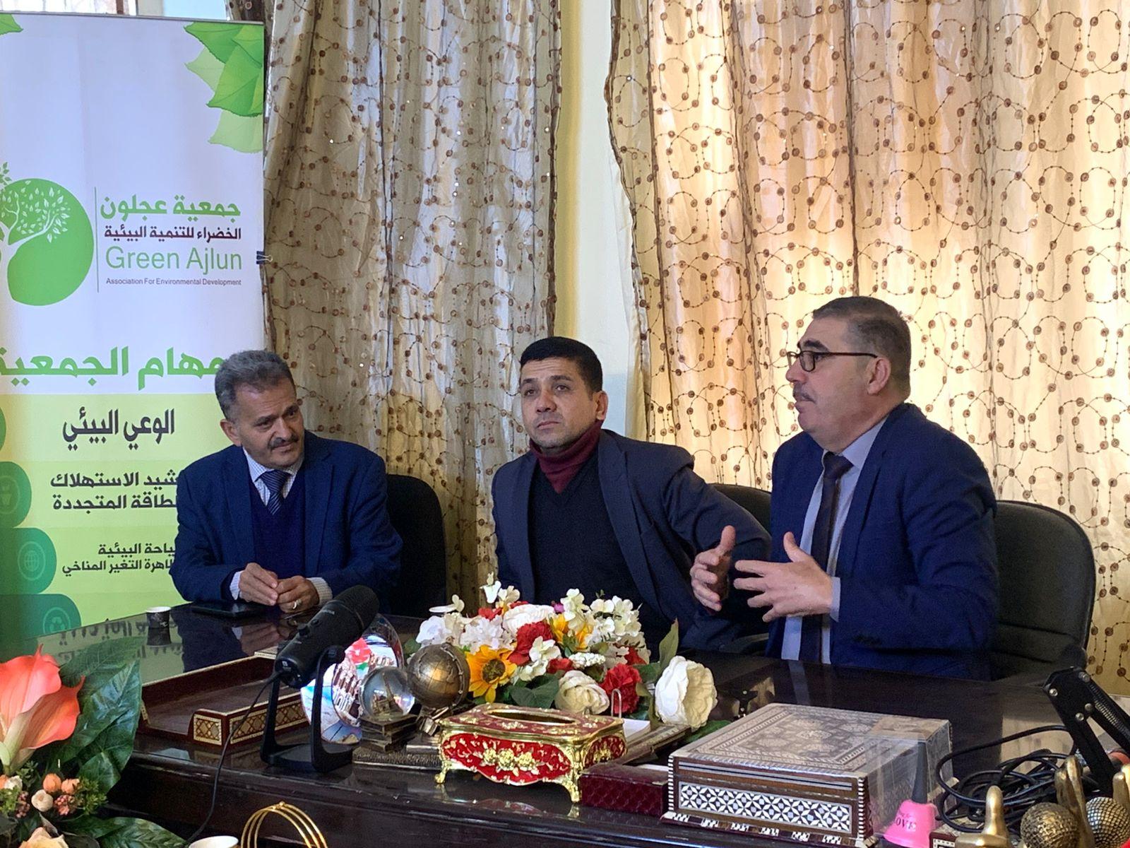 عجلون :ورشة بعنوان : التشكيل بمخلفات البيئة 