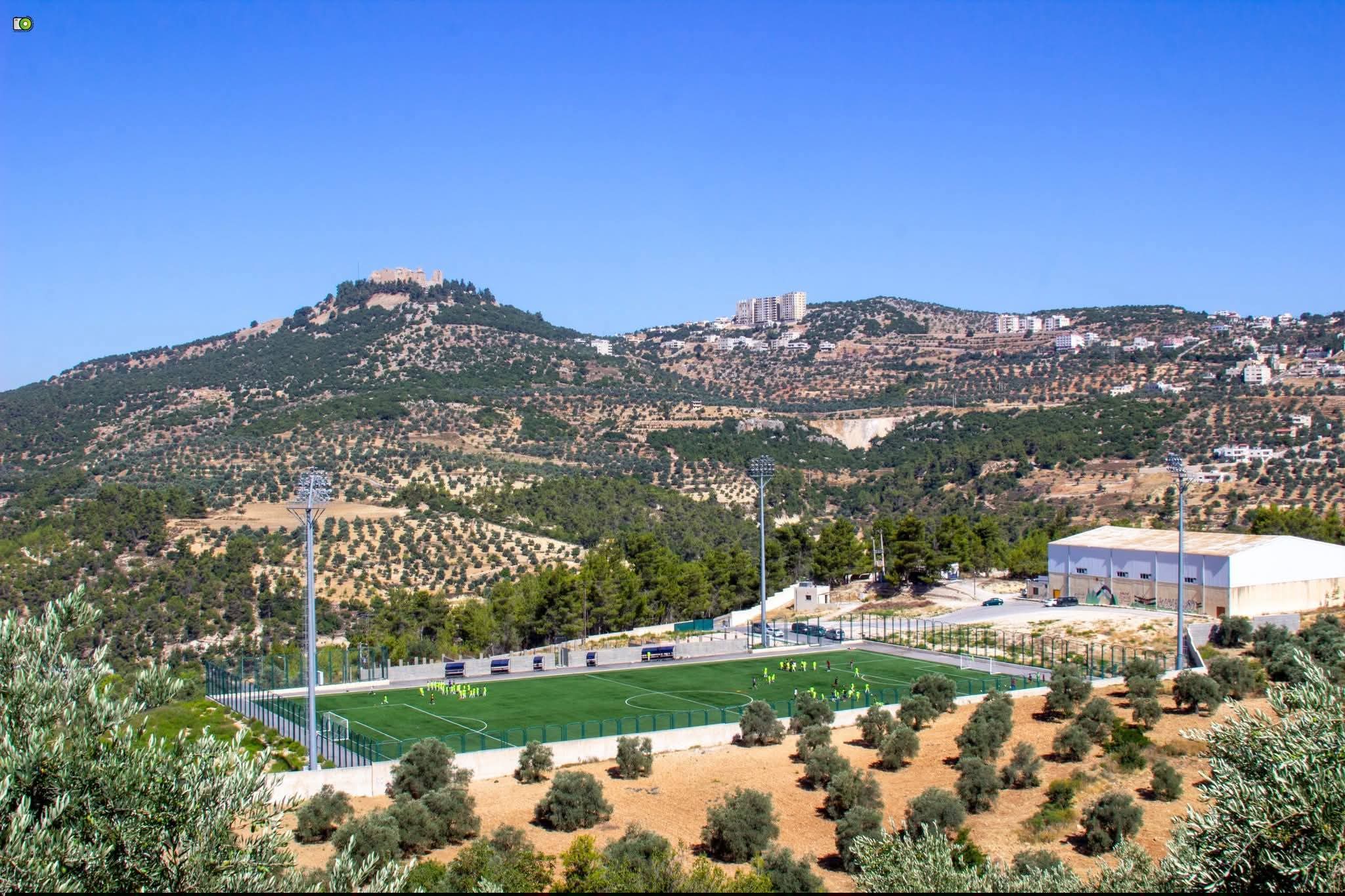 وزير الشباب:فتح أبواب المجمع الرياضي بعجلون طيلة أيام الأسبوع