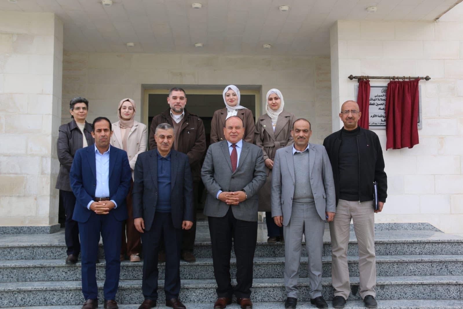 رئيس جامعة جرش يزور الكلية التقنية الجديدة ويطلع على سير العملية التدريسية