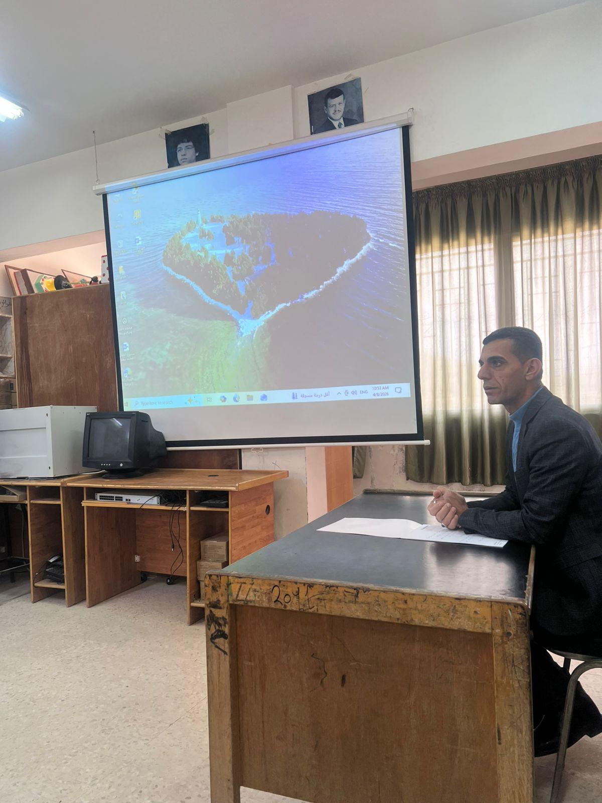 محاضرة حول الإعلام الرقمي في مدرسة الصفصافة الأساسية المختلطة