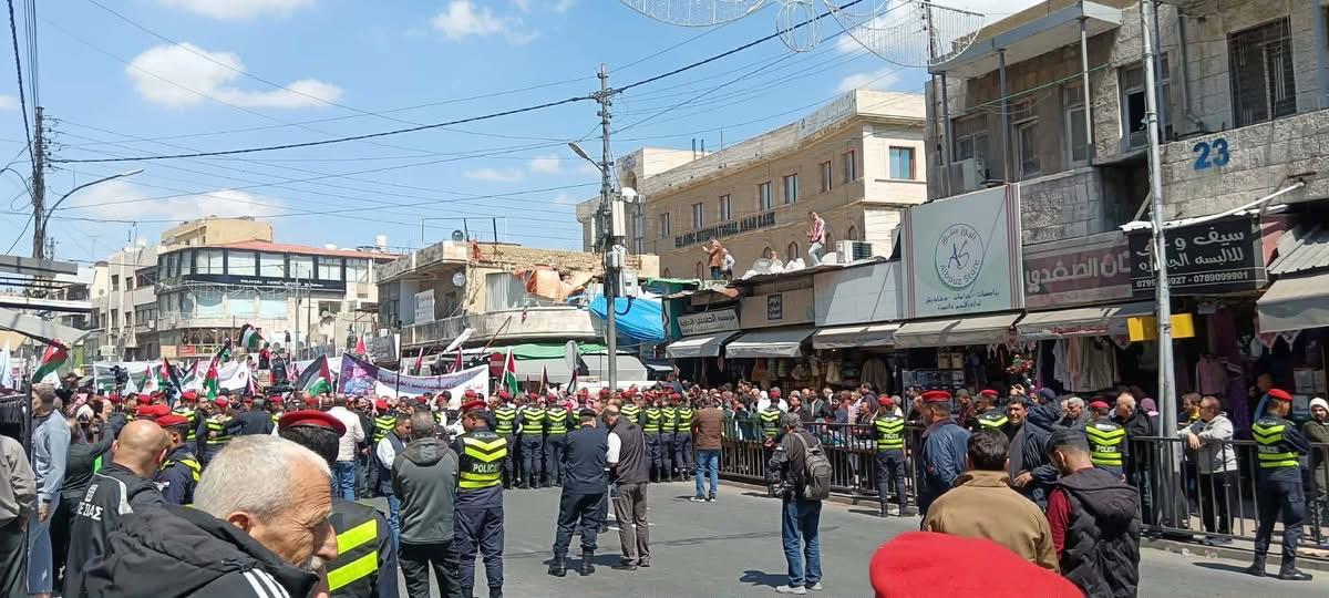 اتحاد جمعيات العاصمة يشارك بمسيرة ولاء وانتماء