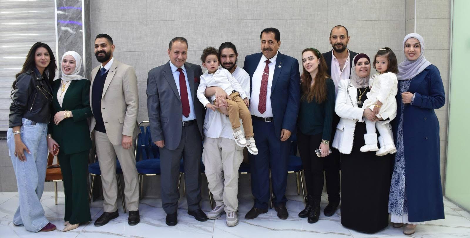 المراشدة يحتفي بنجله ويدعو أسرة جامعة جدارا لتحلاية بمناسبة نيله درجة الدكتوراه