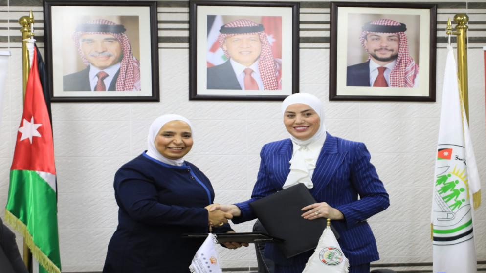 إطلاق الختم المؤسسي لدعم وتمكين المرأة في القطاعين العام والخاص