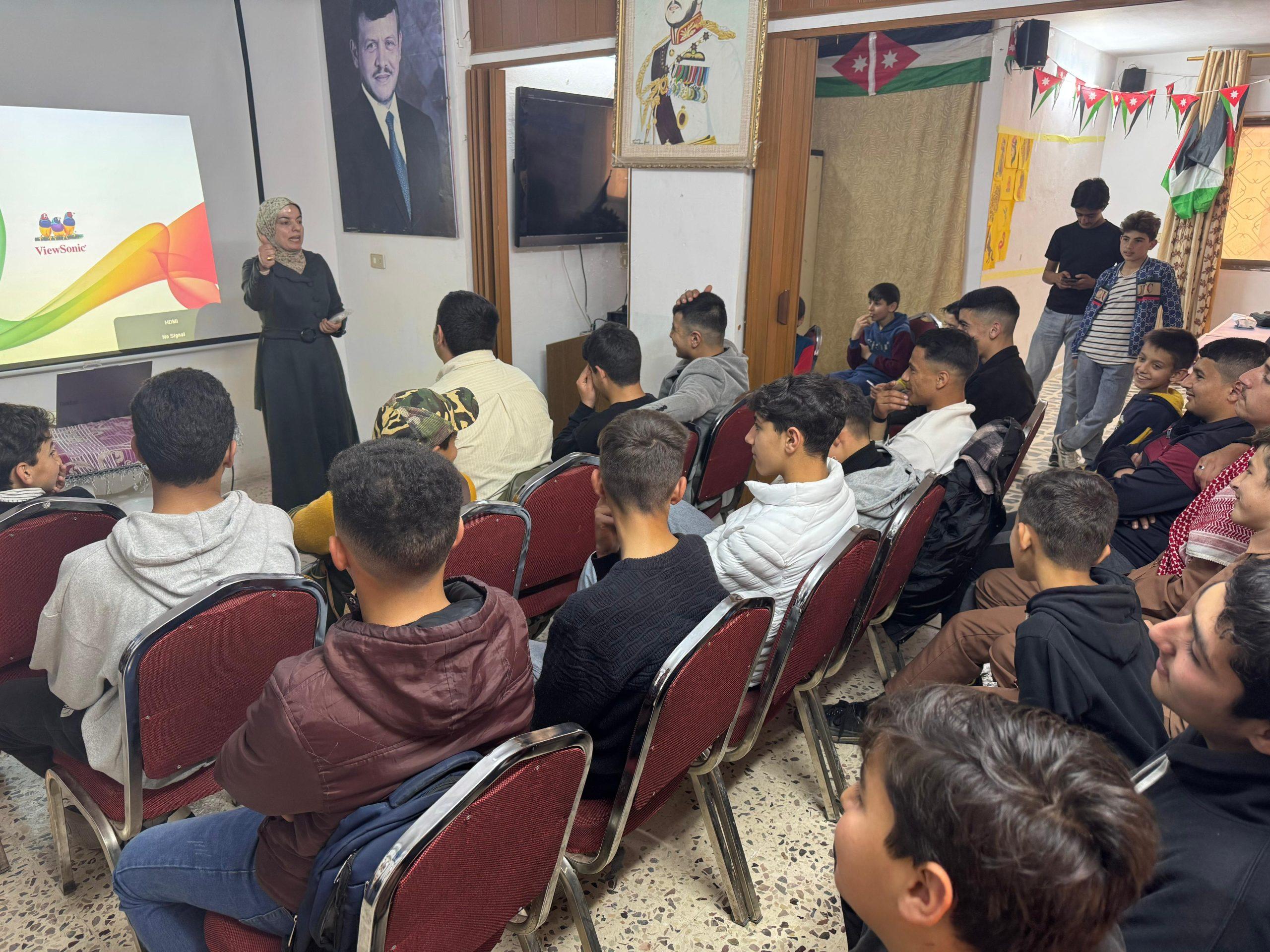 ورشة حول حماية المعلومات على الهاتف الشخصي في صخرة