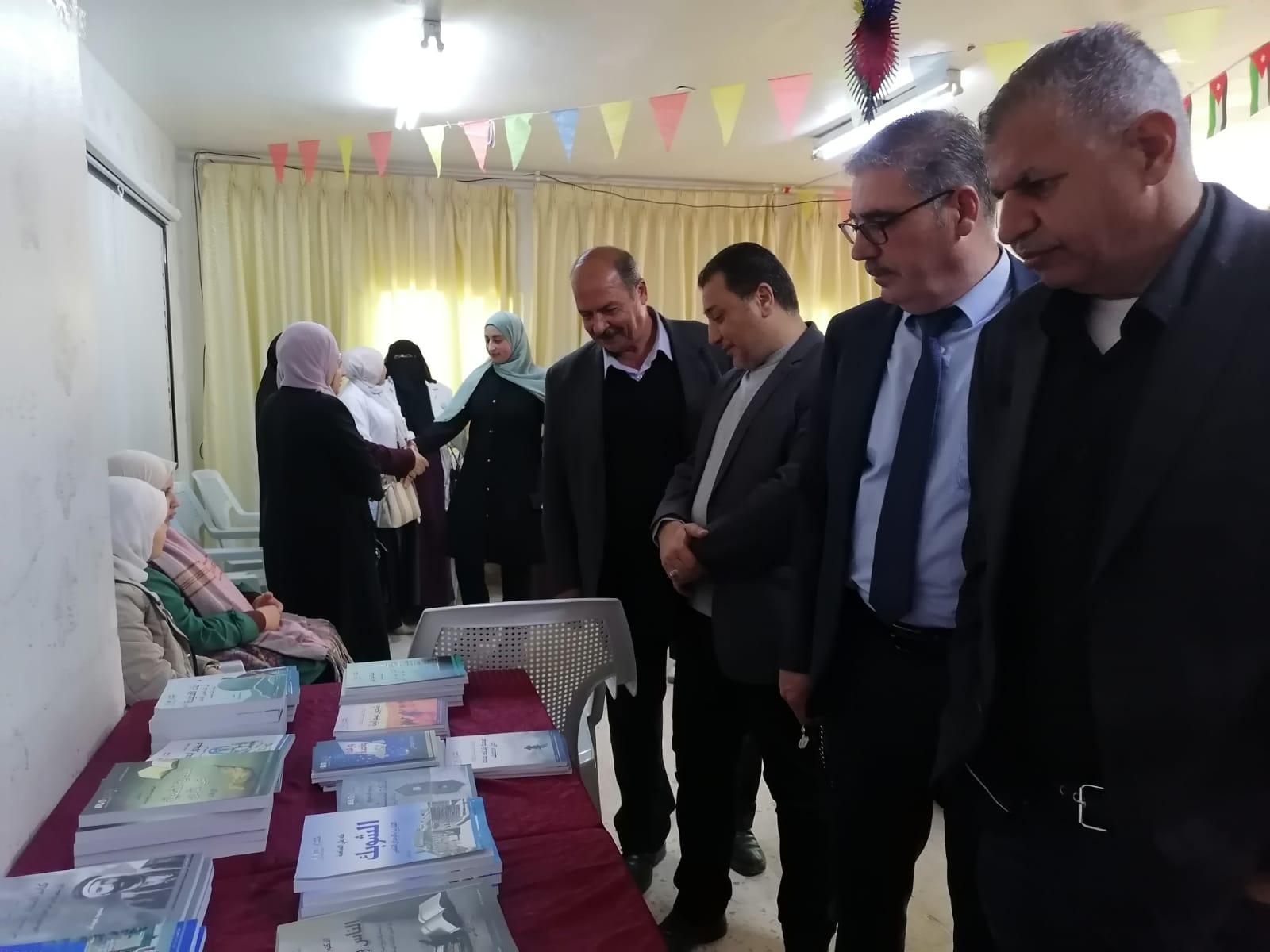 انطلاق معرض الكتاب في مركز شباب عبين عبلين