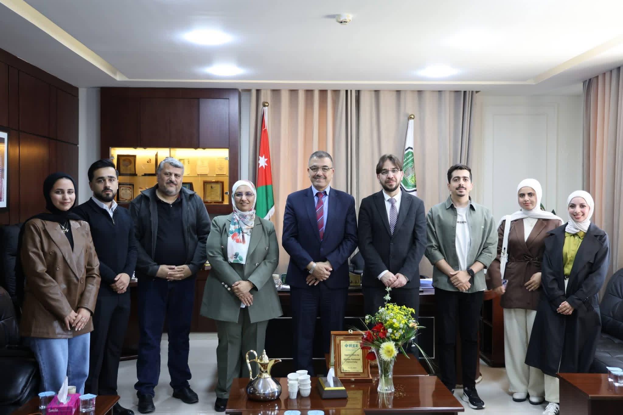 جامعة عجلون الوطنية تبحث تأسيس فرع طلابي لمنظمة IEEE داخل الحرم الجامعي