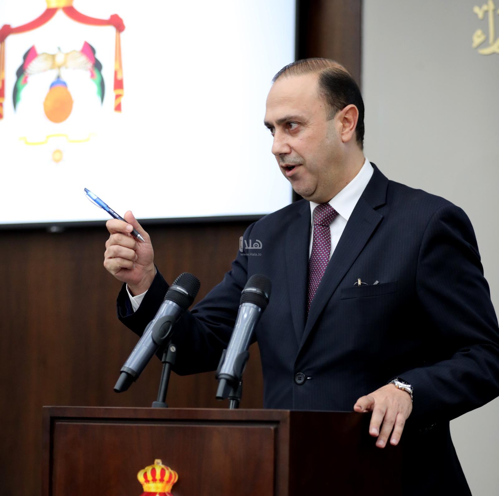 محمد المومني.. 