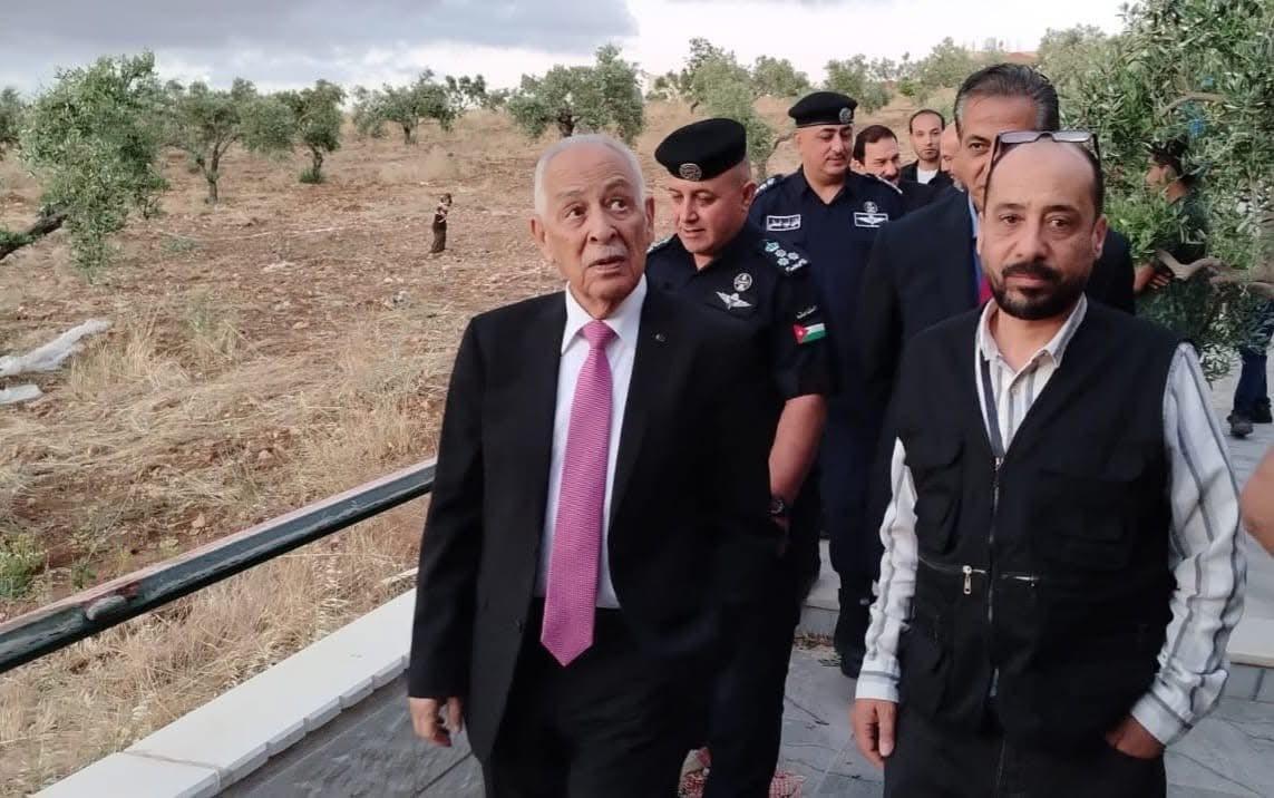 العيسوي يتفقد منزلا متضررا بسقوط مسيرة في بليلا… وبلدية جرش تشارك بلجنة حصر الأضرار