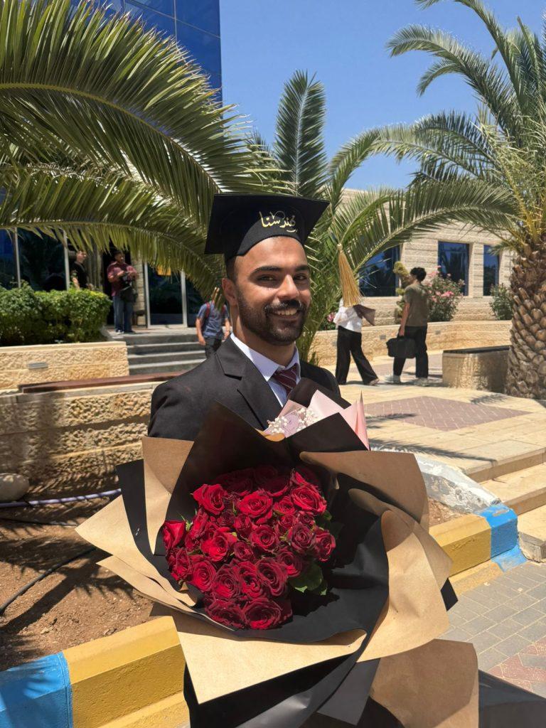 المهندس محمد علي القعايدة مبارك مناقشة مشروع التخرج