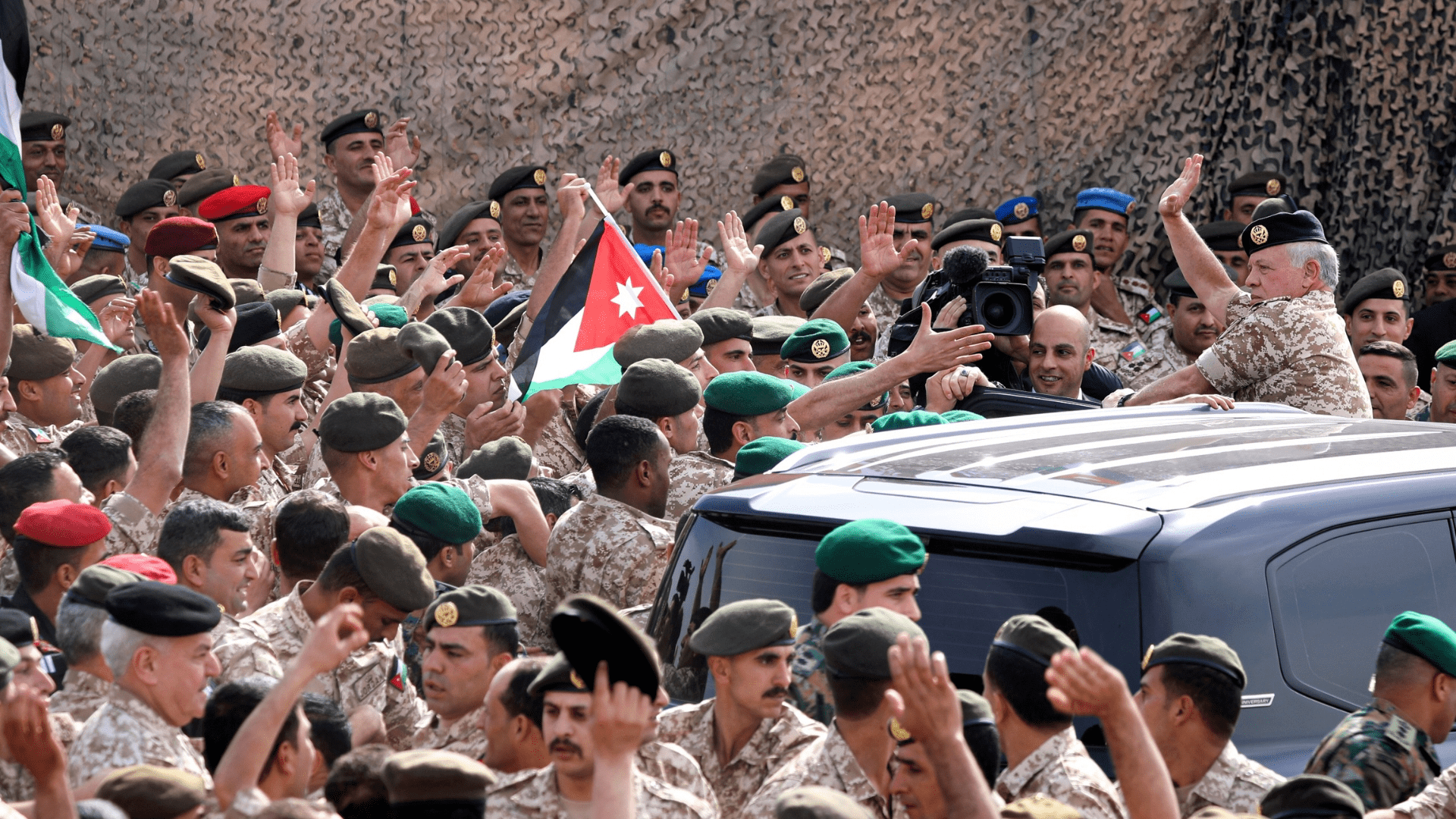مجموعة إنجاز الإعلامية تهنئ بعيد الجلوس الملكي السابع والعشرين