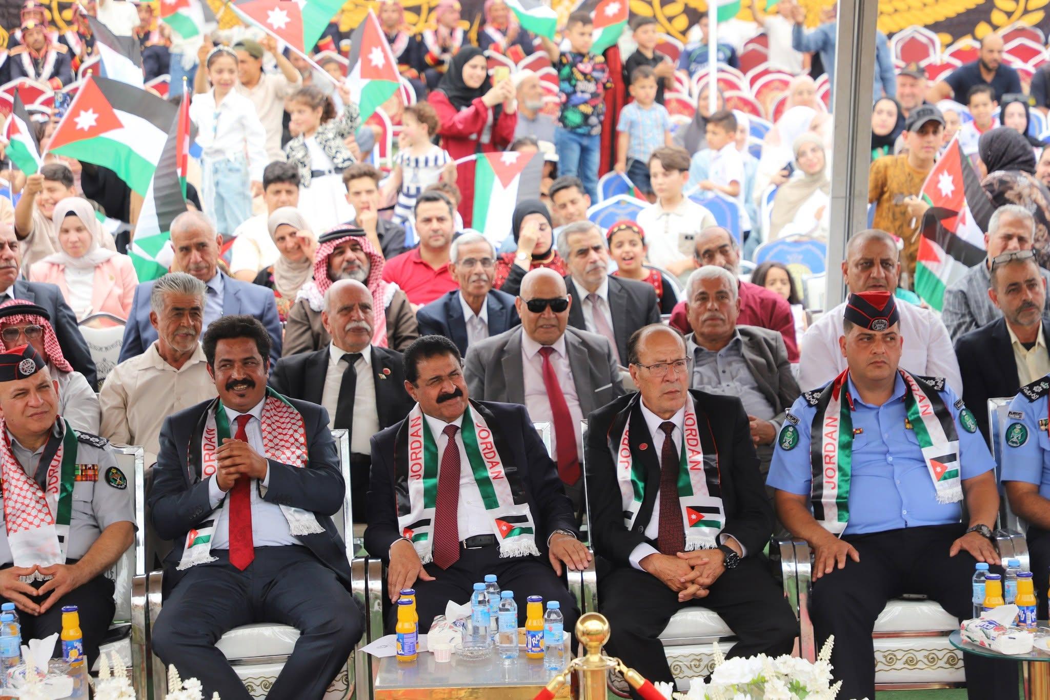 محافظ عجلون يرعى احتفالاً وطنياً بمناسبتي الاستقلال الثمانين والجلوس الملكي…(صور)