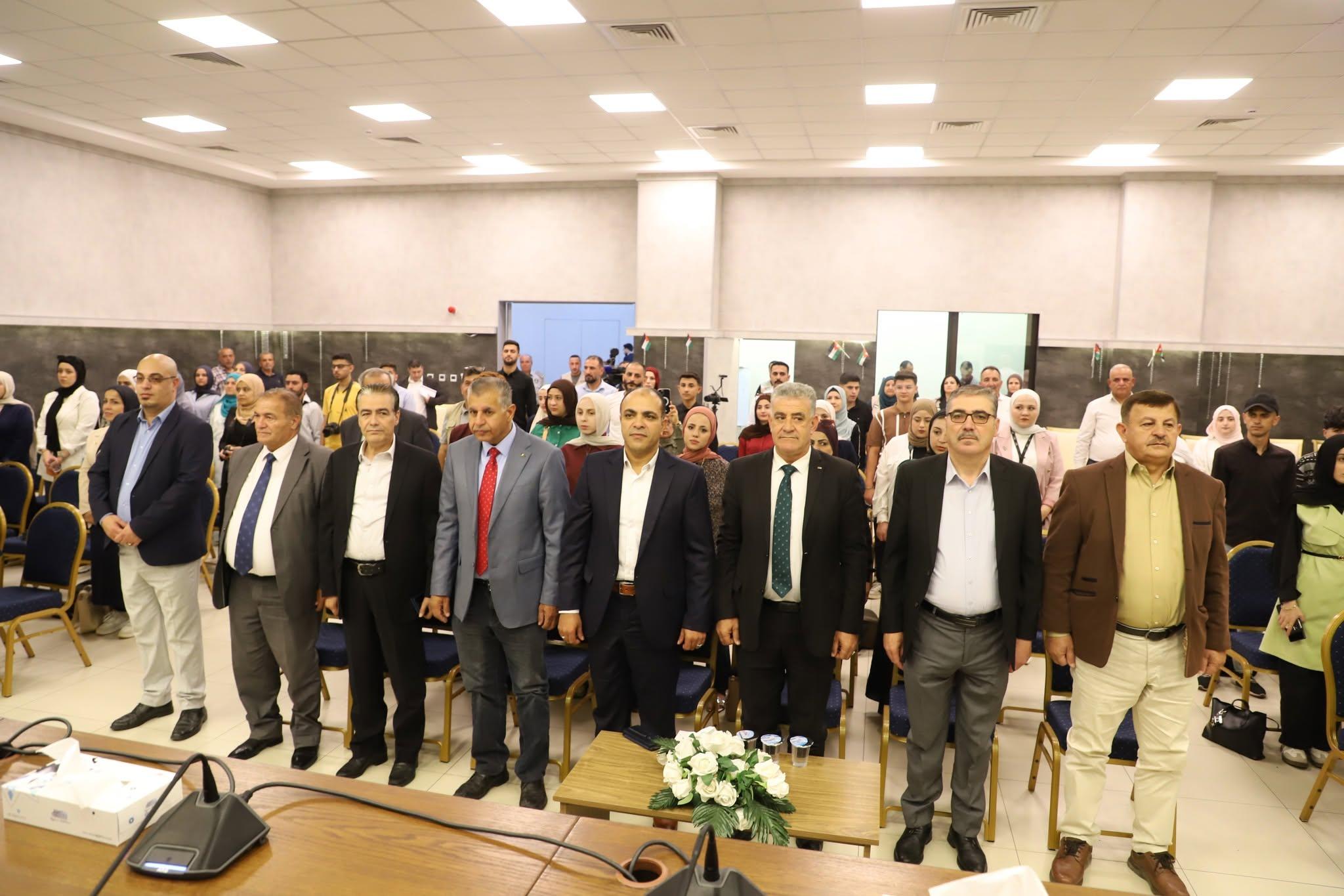 العياصرة يرعى انطلاق مشروع أردننا في عيوننا لتأهيل هواة التصوير في عجلون...(صور)