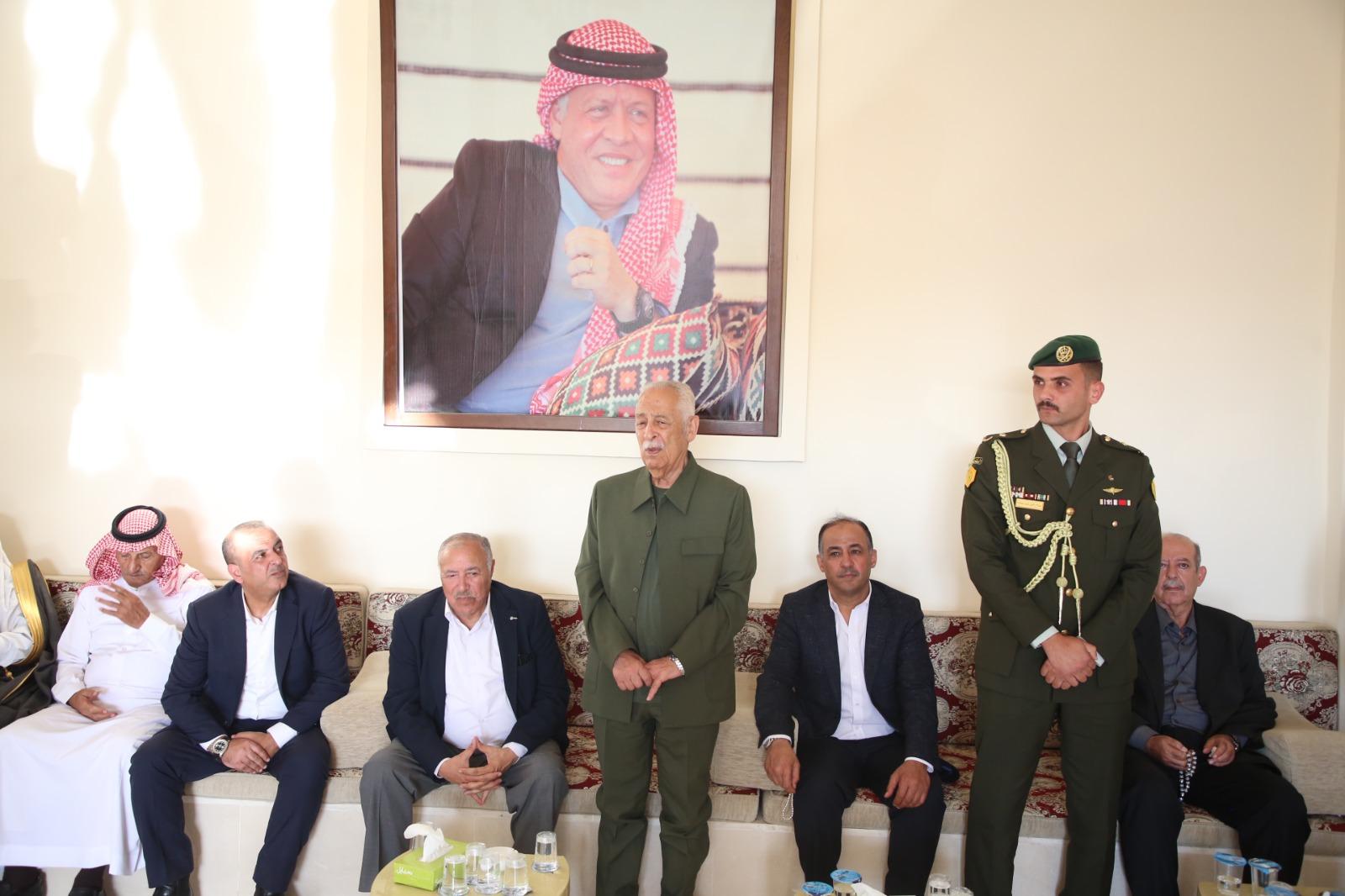مندوبا عن الملك وولي العهد...العيسوي يعزي عشيرة الزبن/ بني صخر