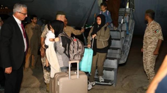 لحظات مؤلمة: شهادات أردنيين بعد إجلائهم من فنزويلا