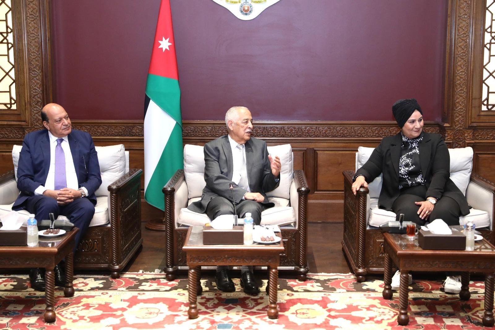 العيسوي: تمكين الإنسان نهج ملكي ثابت يقود مسيرة التحديث والتنمية